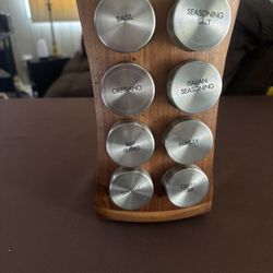 Revolving Spice Rack w/some spices