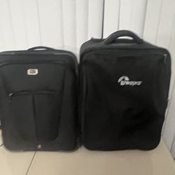 Lowepro  Pro Roller X 100 2 In 1  Rolling Camera Bag Backpack Retail Incomplete. Used in good cosmetic condition with a blemished wheel and missing th