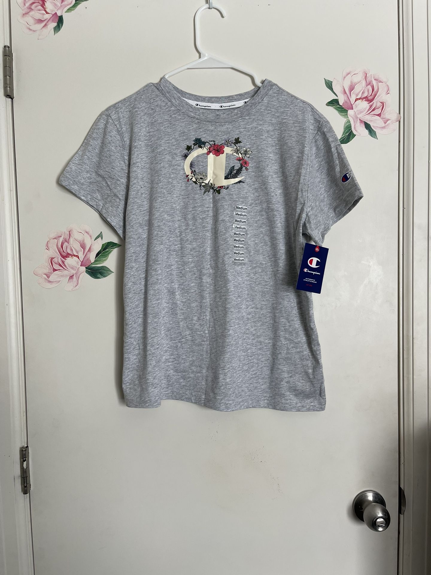 New Women’s T-shirt Size Medium From Champions 