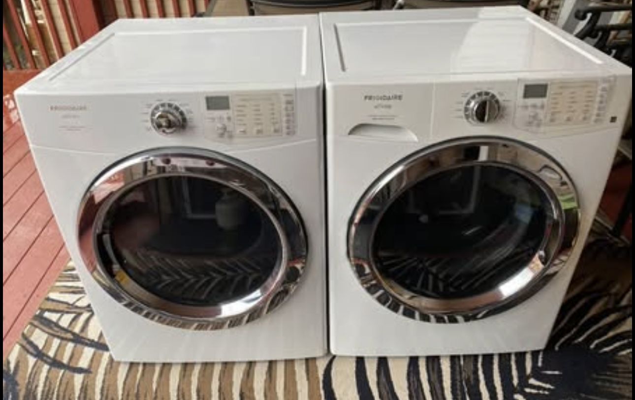 Frigidaire Affinity Front-Load Washer & Dryer Set - Working Condition