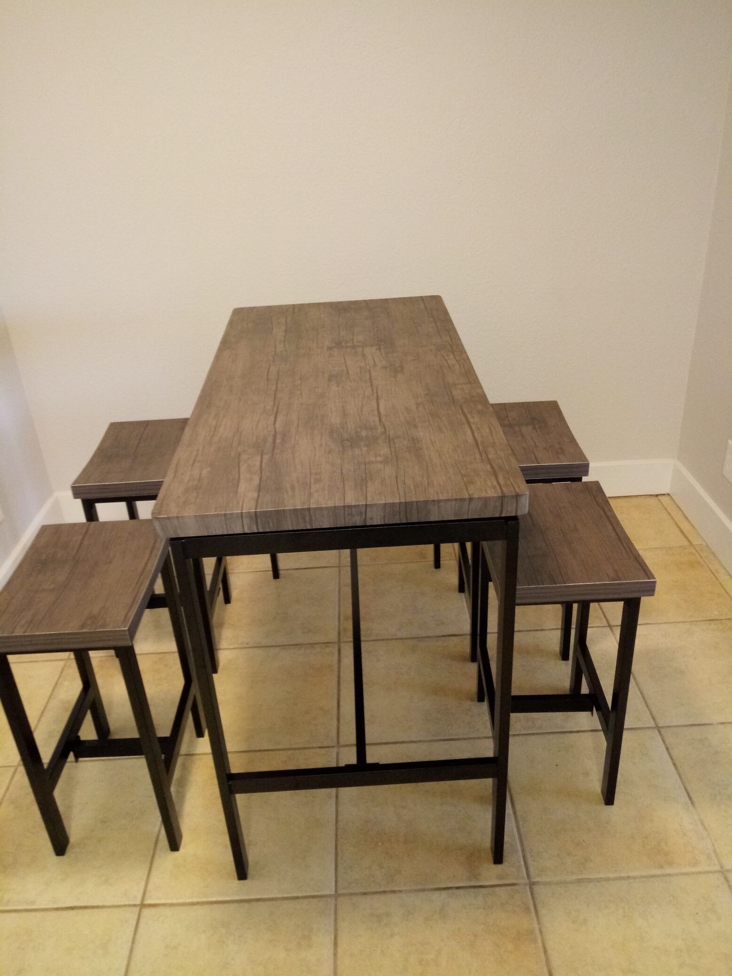 New dining table set with chairs