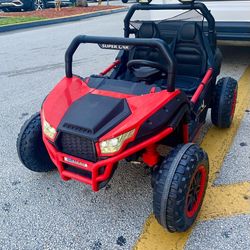 Hikiddo 4x4 Ride-on Car + Bluetooth Radio + Charger 🔌 