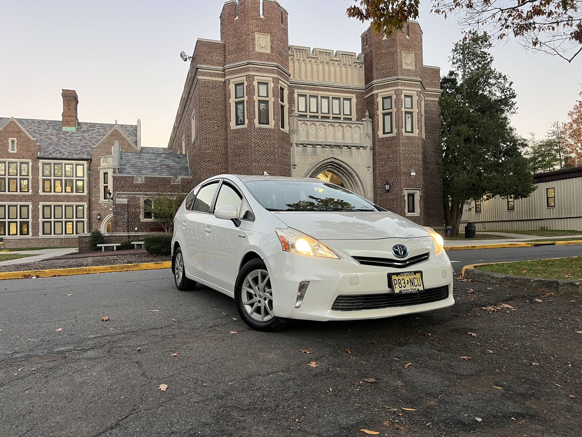 2014 Toyota Prius V