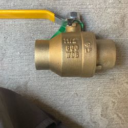 1-1/2 Ball Valves 