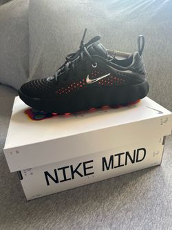 Women’s NIKE MIND SHOES Size 5.5W BNWT