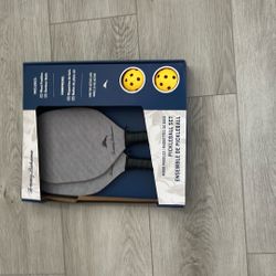 Tommy Bahama Pickle Ball set