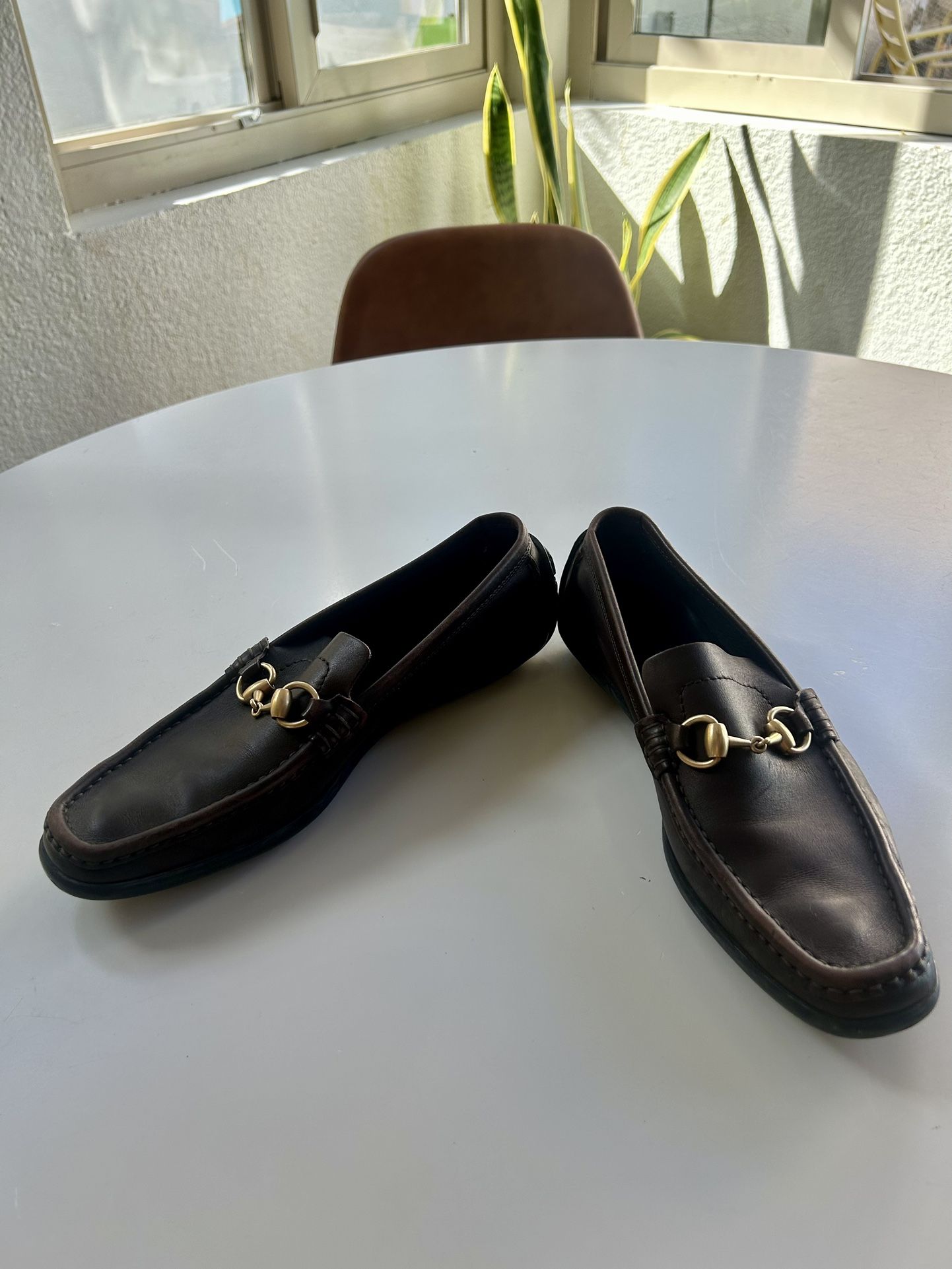 Gucci Women’s Size 8 Brown Leather Gold Horsebit Loafers