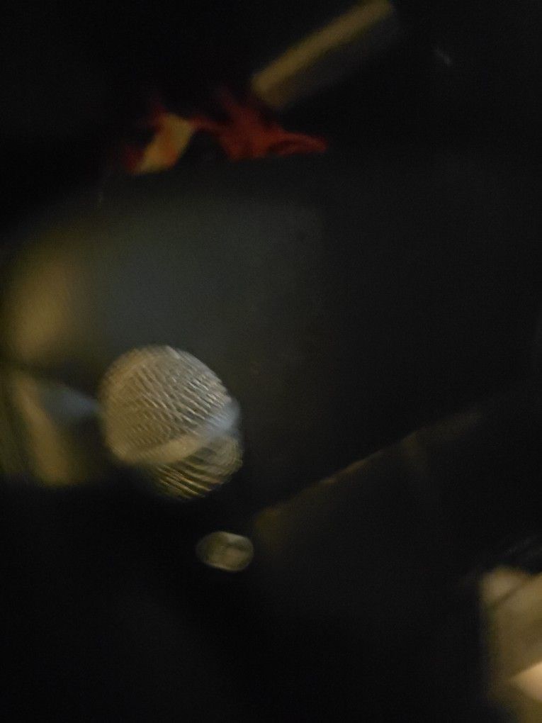 AKG Microphone D8000m