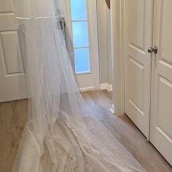 Wedding Veil Cathedral 