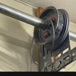 GARAGE DOOR -cables Off
