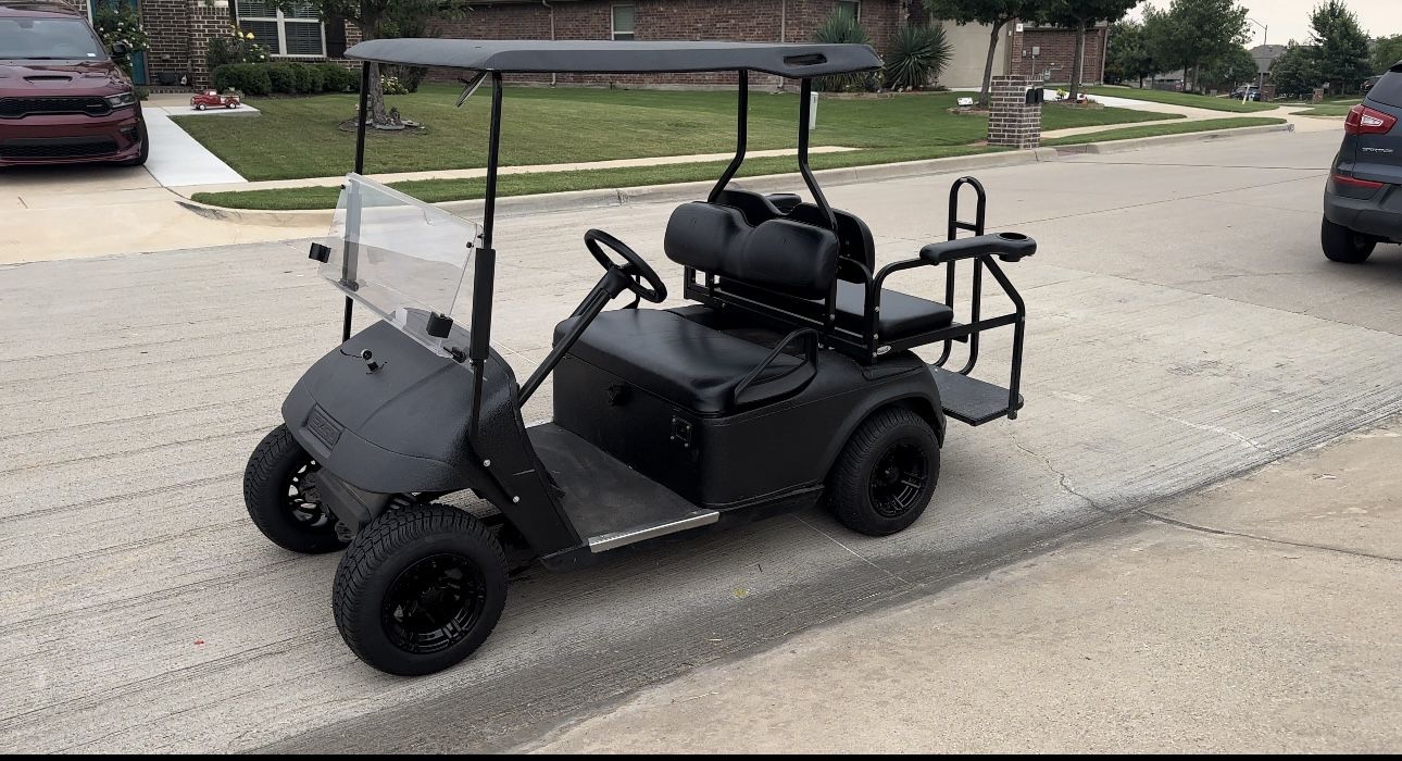 Golf Cart EZGO