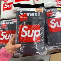 Supreme x Hanes Boxer Briefs 4-Pack Black