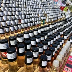 Wholesale And Retail Fragrance Body Oils And Burning Oils