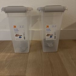 Pet Food Storage Containers w/scoop