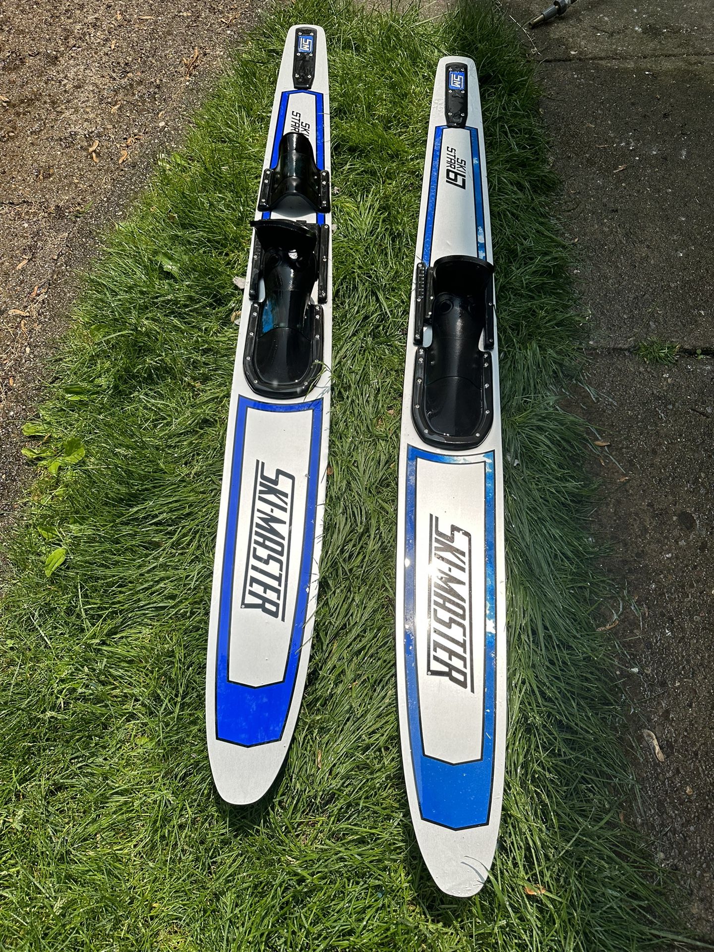 Vintage Pair Of Ski master Water Skis.