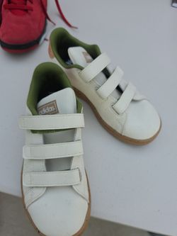 Boys Adidas size 12.5