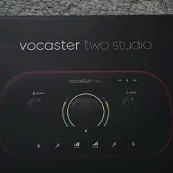 Vocaster Two, Podcast/Studio Mixer Hub. 