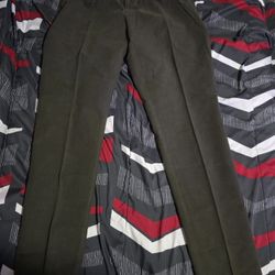 Banana Republic - Men's Relaxed Traveler Pant, 31L, Organic Cotton New with Tag - MSRP $89.99