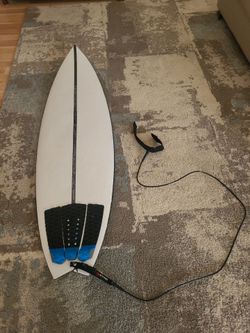 Surfboard 5'7