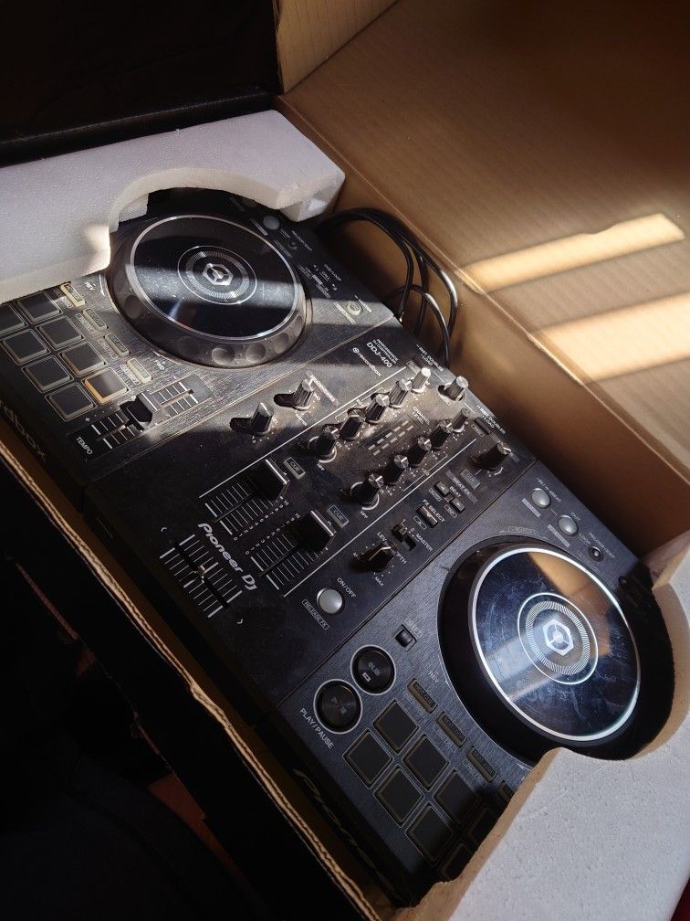 Pioneer DDJ-400
