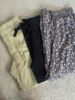 Women’s Size S (2-4) Pants