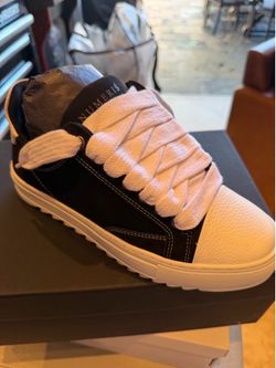 Numeris Atelier Sneakers – Girls Size 6 – Black & White – Brand  New