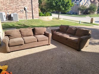 Set of two couches