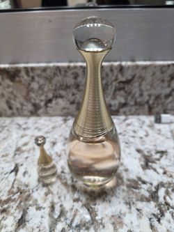 🤍🤍Jadore Dior Perfume 3.4 oz with travel size🤍🤍