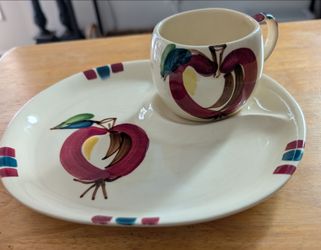 6 sets of Vintage PURINTON SLIP WARE APPLE SNACK SETS-PLATES & CUPS