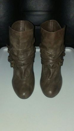 (GENTLY USED) WOMEN'S SODA ANKLE BOOTS $20.00 OBO.