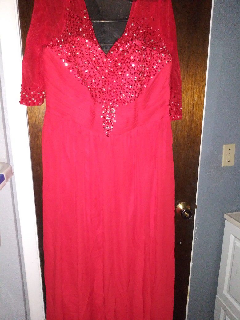 Mother Of The Bride Gown Red Size 22 With Beautiful Sequins Brand New!!!!