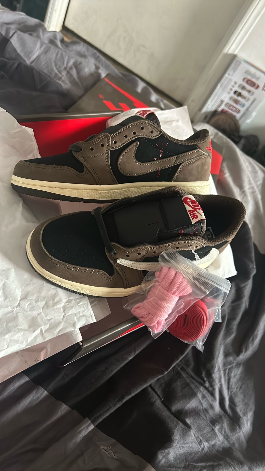 Travis Scott’s 4.5 Air Jordan 1