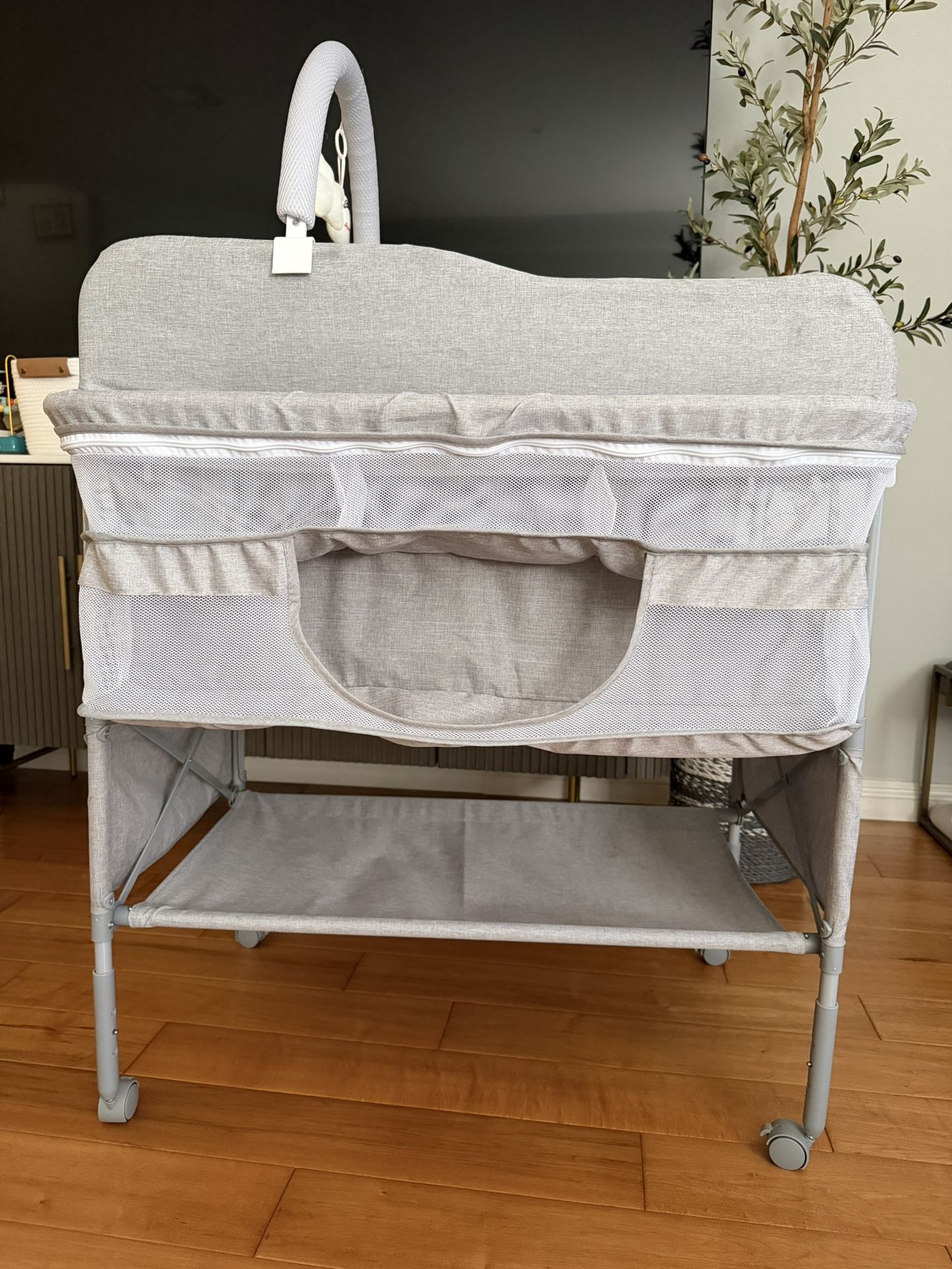 BabeNova Portable Baby Changing Station