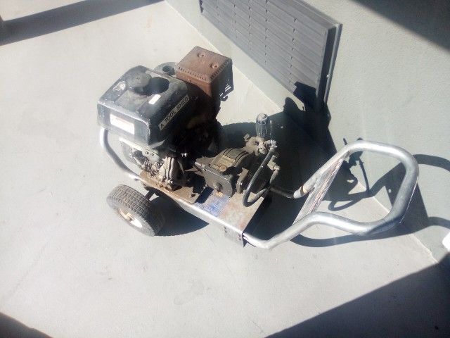 Industrial Pressure Washer