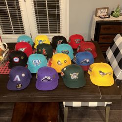 FITTED HATS BUNDLE