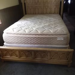 Queen Bed Set