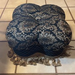 Unknown Vintage Clover Ottoman (ACG Green Group)