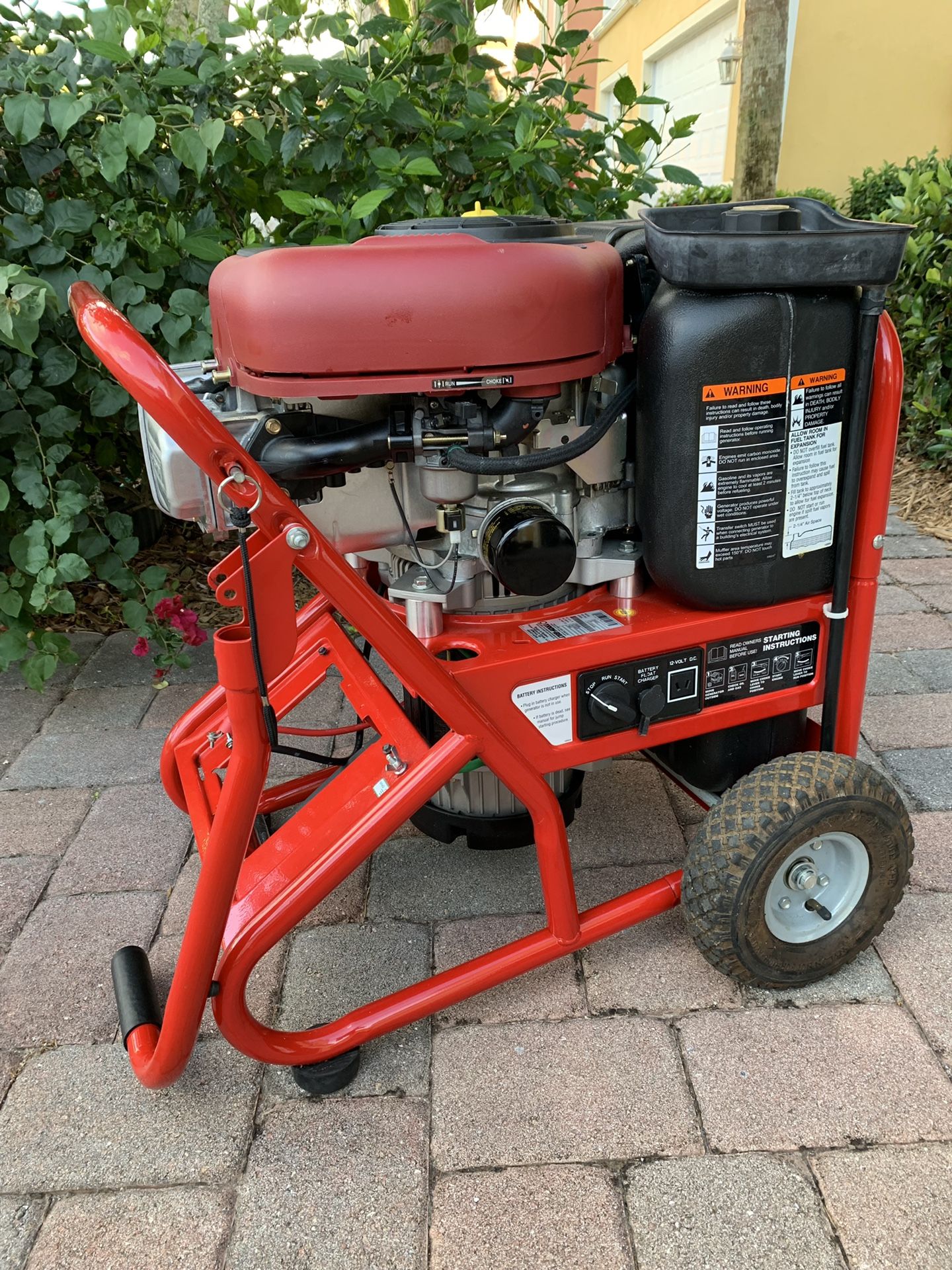 Troy Bilt Generator (Electric Start). 7800 Watt. Like New $785