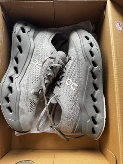 tenis on cloud #8.5