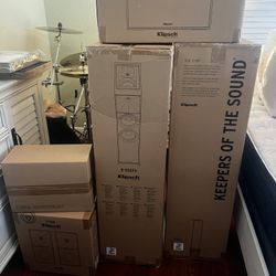 Klipsch Surround Sound Speaker System With Subwoofer