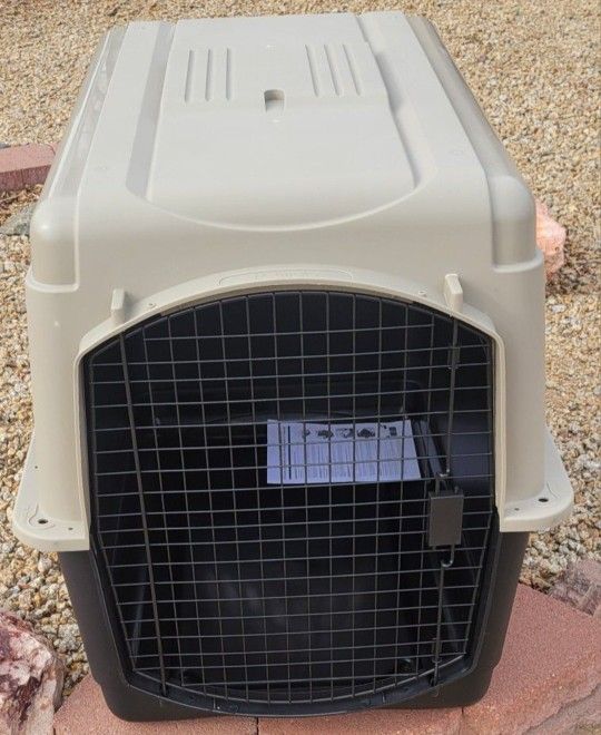 Extra Large Petmate Ultra Vari Kennel 40"  Inch Long XL Dog Crate 