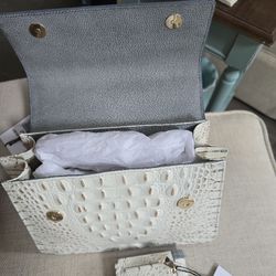 New Brahmin Purse and Billfold 