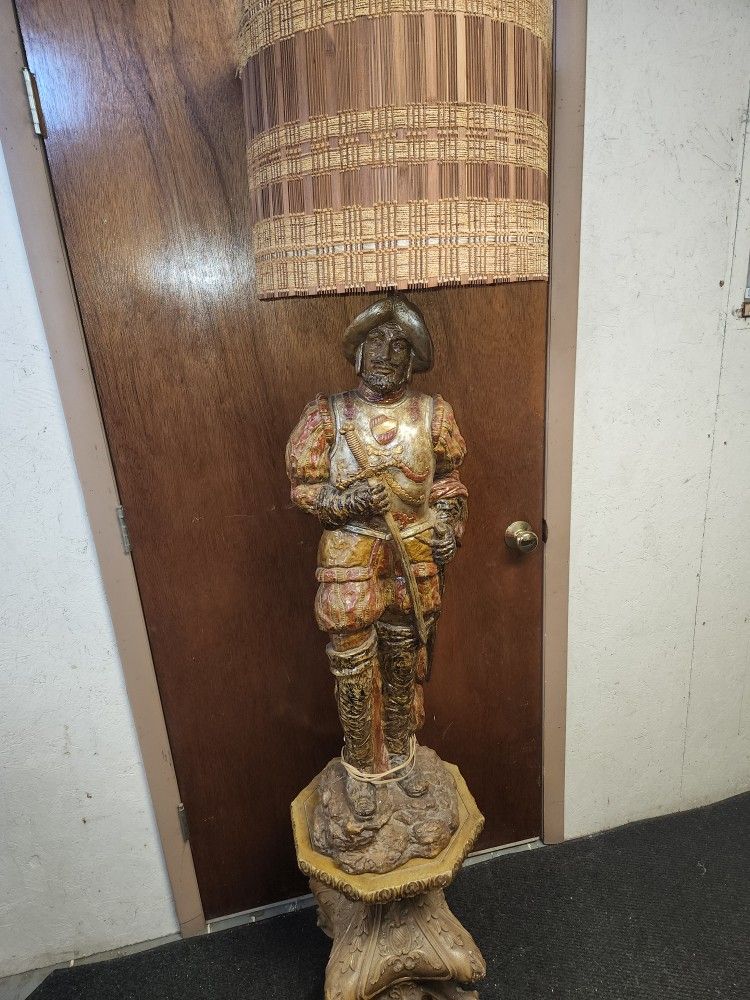 Vintage Spanish Conquistador Figure Lamp