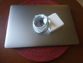 Apple Macbook Pro i7 16gb Ram 500gb SSD Drive 2.6ghz 16" 4GB GPU Vram 2019