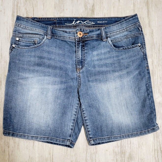INC International Concepts Regular Fit Denim Bermuda Jean Shorts Women's 12