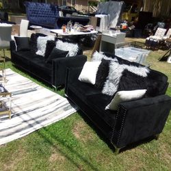** BEAUTIFUL BLACK SOFA AND LOVESEAT WITH CHROME ACCENTS** $650 obo 