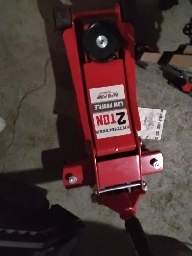 Pittsburgh 2 Ton Jack
