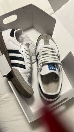 Adidas womens 8