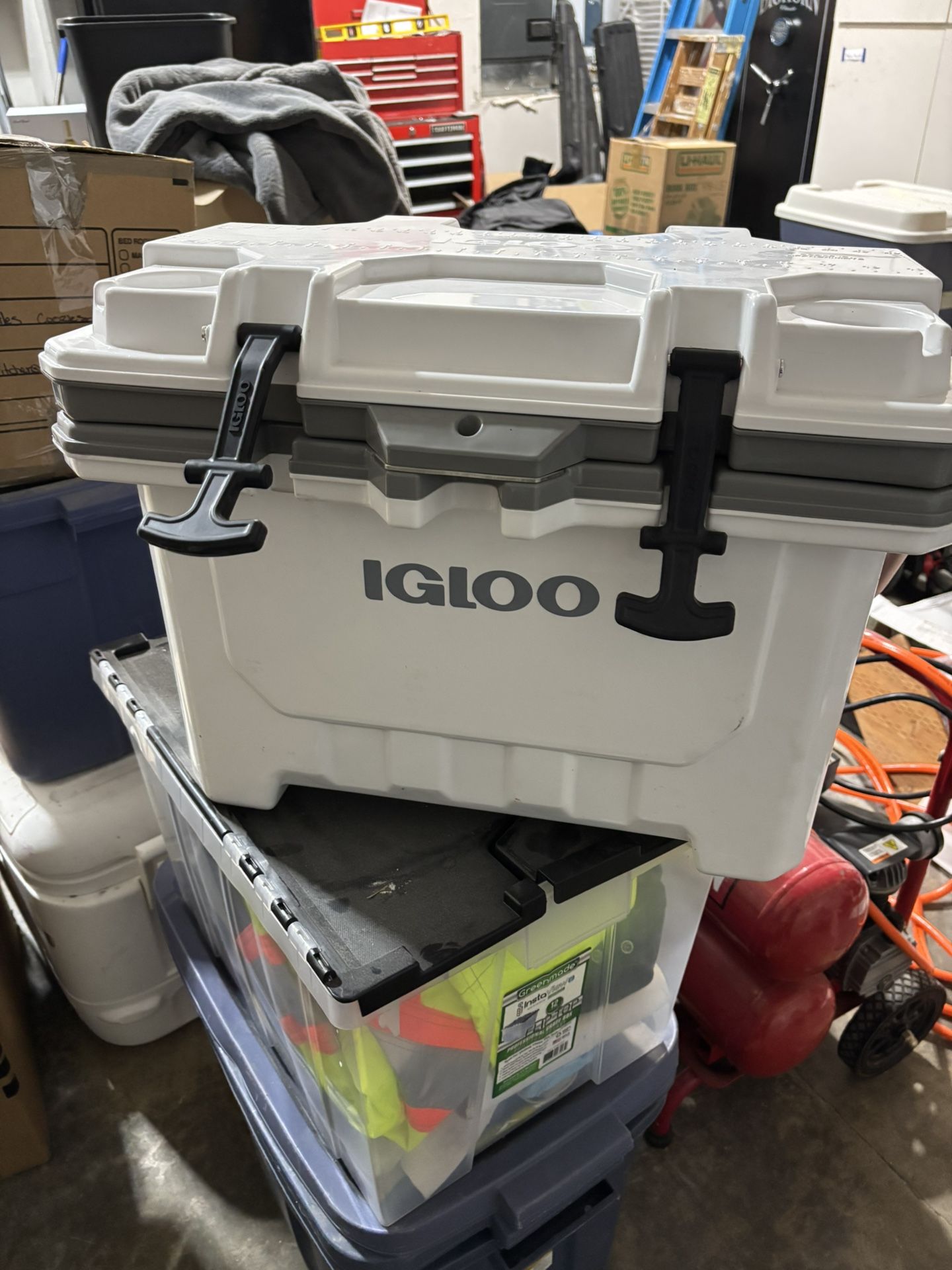 Igloo Cooler