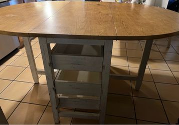 Trisha Yearwood dining set with 6 chairs